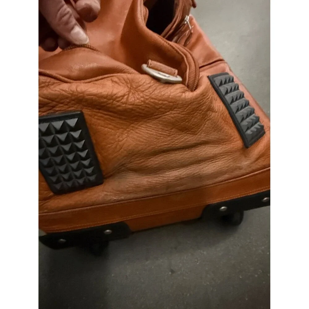 Leather Duffel Bag in Saddle Brown